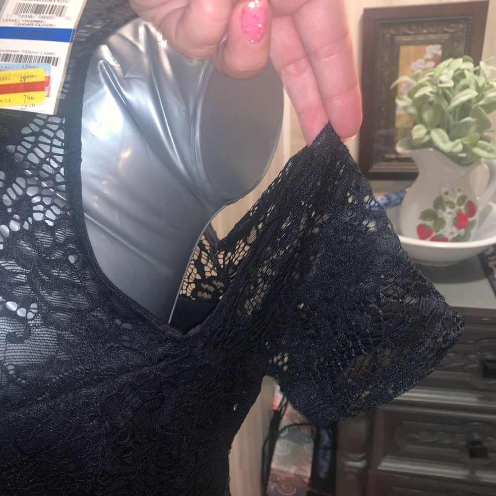 Lace Black Dress - Picture 4 of 5